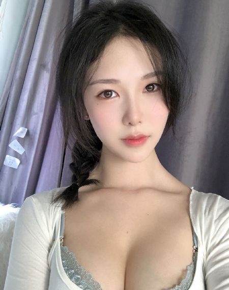 妺妺晚上扒我内裤吃我精子h_HD电影完整版在线观看