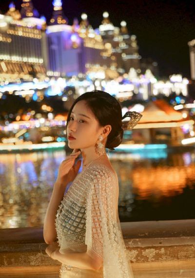 亚洲欧美另类日韩_高清全集在线观看