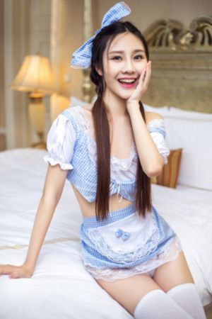 一个男的和一个女的在床上靠比_清晰免费影视在线观看