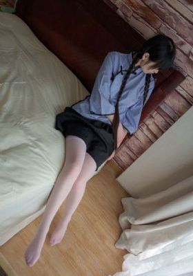 情侣搞笑视频_老版国语字幕