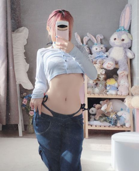 寄生虫顺时针完整版视频_高清高清在线观看