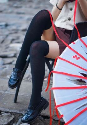 宝贝张开腿让我亲你会好爽_720全集免费观看