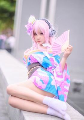 揉捏爆乳巨胸视频_BD韩语手机在线观看